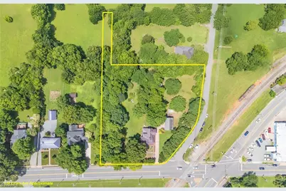 212 Fayetteville Street S, Liberty, NC 27298 - Photo 38