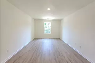 805 Granby Ave, High Point, NC 27260 - Photo 12