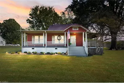 1058 Main Street, Walnut Cove, NC 27052 - Photo 1