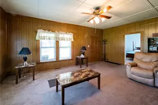 561 Bridge St, Eden, NC 27288 - Photo 4