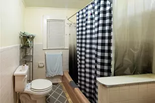 561 Bridge St, Eden, NC 27288 - Photo 14