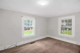 2209 Delta Pl, Greensboro, NC 27406 - Photo 14