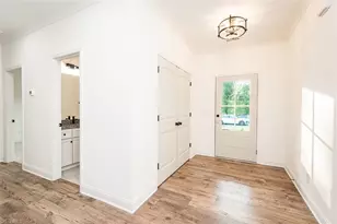 1229 Lawndale Rd, Graham, NC 27253 - Photo 4