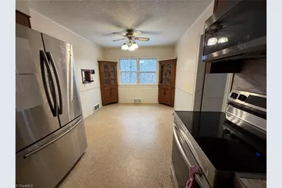 394 Stanleyville Manor Avenue, Rural Hall, NC 27045 - Photo 8