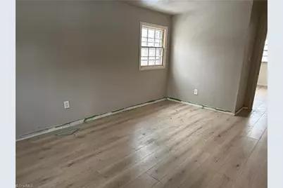 394 Stanleyville Manor Avenue, Rural Hall, NC 27045 - Photo 32