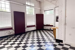 612 E Main St, Pilot Mountain, NC 27041 - Photo 14