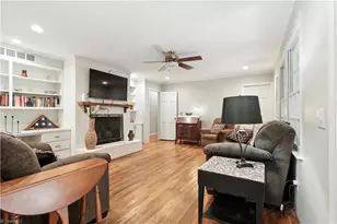 2008 Downing St, Greensboro, NC 27410 - Photo 10