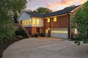 2008 Downing St, Greensboro, NC 27410 - Photo 4