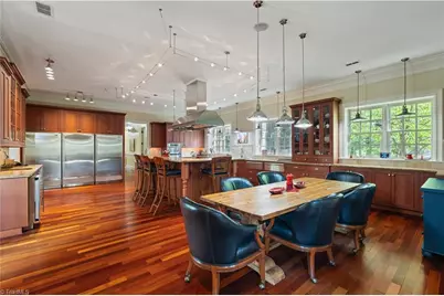 1067 E Kent Road, Winston-Salem, NC 27104 - Photo 16