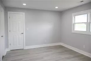 1016 Rauhut St, Burlington, NC 27217 - Photo 16