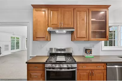 831 W Cornwallis Drive, Greensboro, NC 27408 - Photo 8