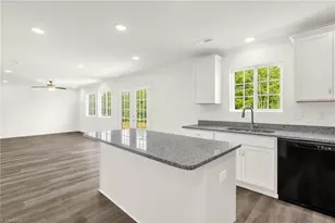 3523 Marksbury Dr, Greensboro, NC 27405 - Photo 10