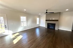 4029 Estate Dr, Lewisville, NC 27023 - Photo 8