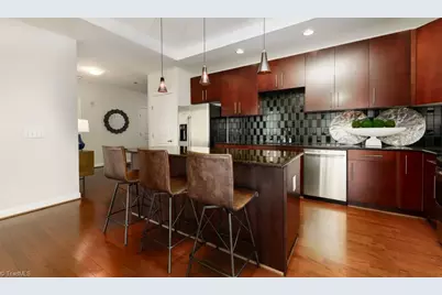 201 N Elm Street #1403, Greensboro, NC 27401 - Photo 8