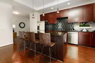 201 N Elm St, Greensboro, NC 27401 - Photo 8