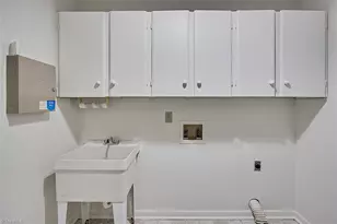 1303 W Cornwallis Dr, Greensboro, NC 27408 - Photo 30