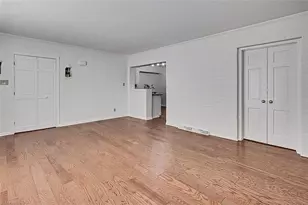 1303 W Cornwallis Dr, Greensboro, NC 27408 - Photo 14