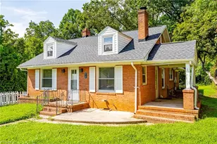 820 Moore St, Reidsville, NC 27320 - Photo 8