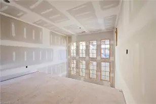 236 Glade View Ct, Winston-Salem, NC 27101 - Photo 14