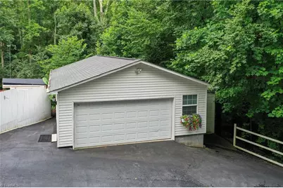 8295 Branson Road, Stokesdale, NC 27357 - Photo 10