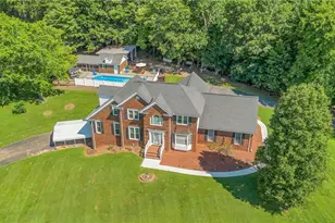 2027 Boiling Springs Rd, Purlear, NC 28665 - Photo 2