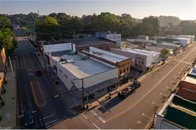 101 E Main Street, Elkin, NC 28621 - Photo 8