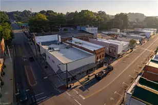 101 E Main St, Elkin, NC 28621 - Photo 8