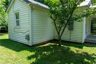 4203 Dellwood Dr, Winston-Salem, NC 27105 - Photo 6