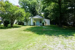 4203 Dellwood Dr, Winston-Salem, NC 27105 - Photo 2