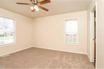 107 Layton Way, Thomasville, NC 27360 - Photo 10