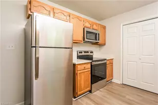 107 Layton Way, Thomasville, NC 27360 - Photo 8