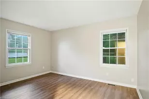 5406 Lawndale Dr, Greensboro, NC 27455 - Photo 16