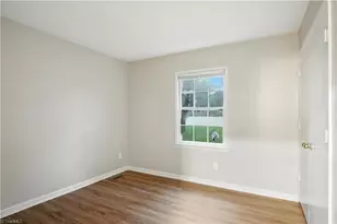 5406 Lawndale Dr, Greensboro, NC 27455 - Photo 14