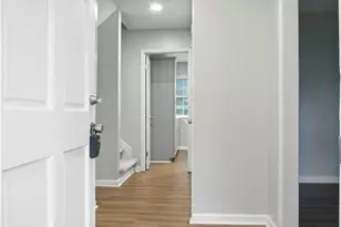 5406 Lawndale Dr, Greensboro, NC 27455 - Photo 4