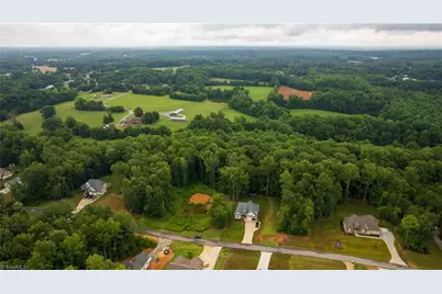 883 Kapstone Crossing, Lexington, NC 27295 - Photo 6