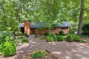 5900 Arden Dr, Clemmons, NC 27012 - Photo 2