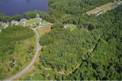 000 Harborgate Drive, Denton, NC 27239 - Photo 4