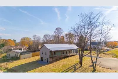 106 Blairfield Court, North Wilkesboro, NC 28659 - Photo 4