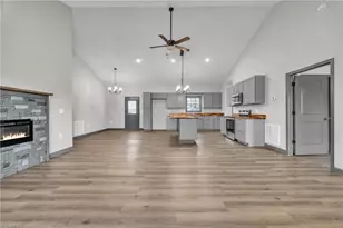 106 Blairfield Ct, North Wilkesboro, NC 28659 - Photo 12