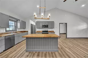 106 Blairfield Ct, North Wilkesboro, NC 28659 - Photo 18