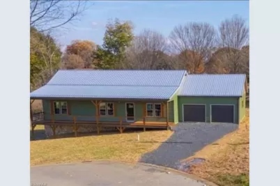 106 Blairfield Court, North Wilkesboro, NC 28659 - Photo 2