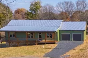 106 Blairfield Ct, North Wilkesboro, NC 28659 - Photo 2