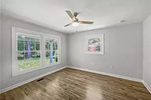 806 Larkwood Dr, Greensboro, NC 27410 - Photo 16