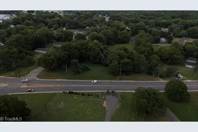 402 Martin Luther King Jr Boulevard, Lexington, NC 27292 - Photo 18