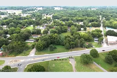 402 Martin Luther King Jr Boulevard, Lexington, NC 27292 - Photo 22