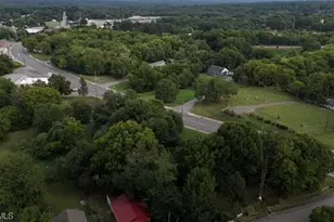 402 Martin Luther King Jr Blvd, Lexington, NC 27292 - Photo 12