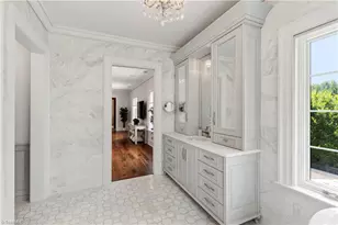 301 Wentworth Dr, Greensboro, NC 27408 - Photo 24