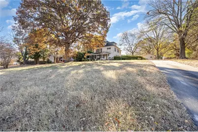 334 E Swannanoa Avenue, Liberty, NC 27298 - Photo 24