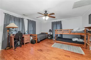 334 E Swannanoa Ave, Liberty, NC 27298 - Photo 16