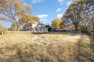 334 E Swannanoa Ave, Liberty, NC 27298 - Photo 22